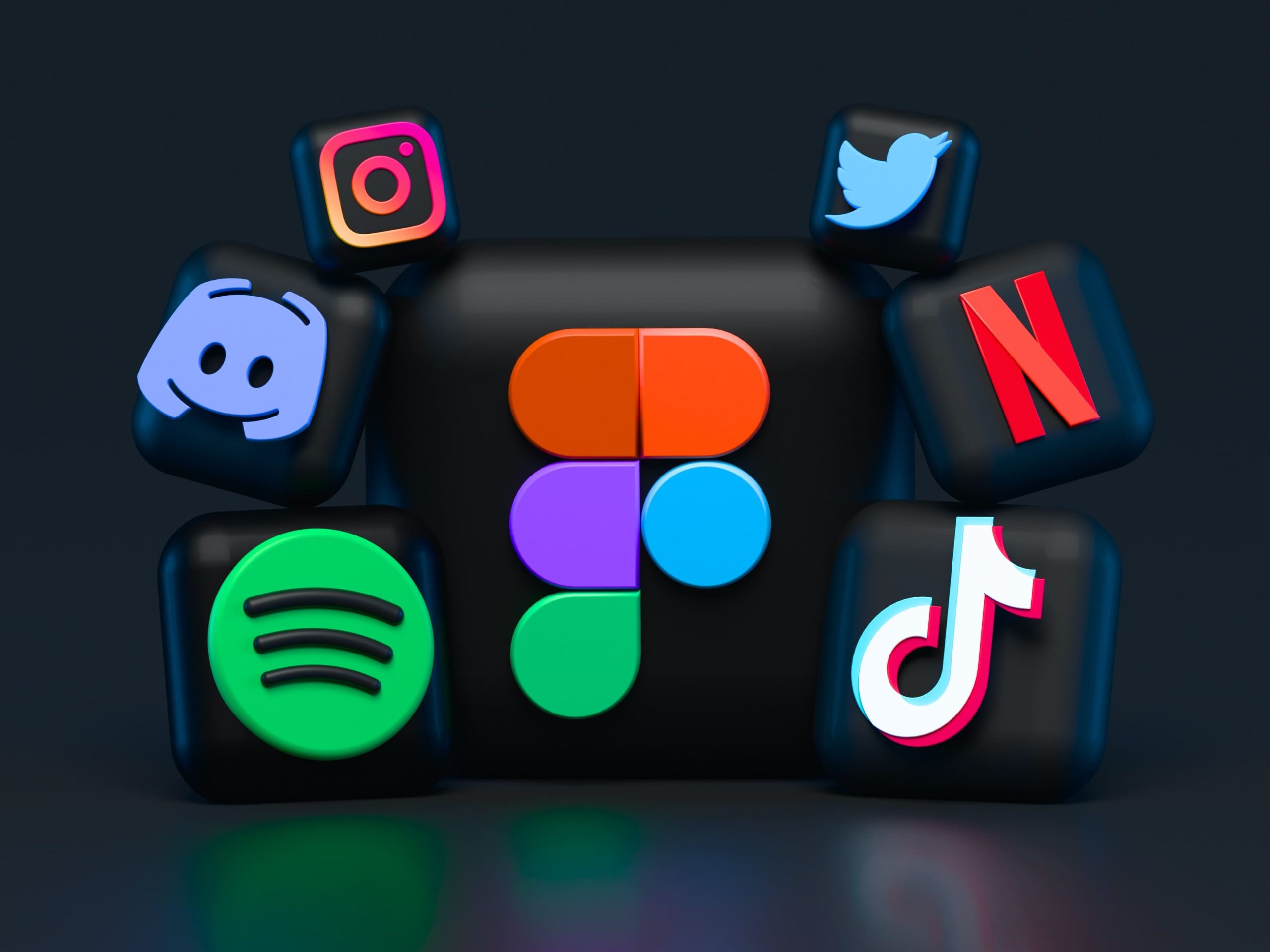 alexander-shatov-mr4JG4SYOF8-unsplash-min